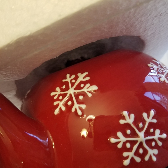 NIB 3 Pc Set Harry & David Snowdays Tea For One Lid Teapot Cup Red - Picture 8 of 10